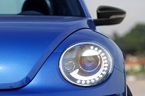 Os faróis de LED vêm de série no Fusca