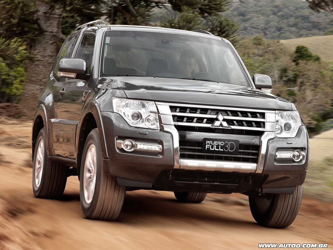 Mitsubishi Pajero Full 2015