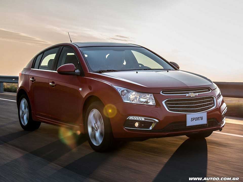 ChevroletSonic Sedan 2012 - ngulo frontal