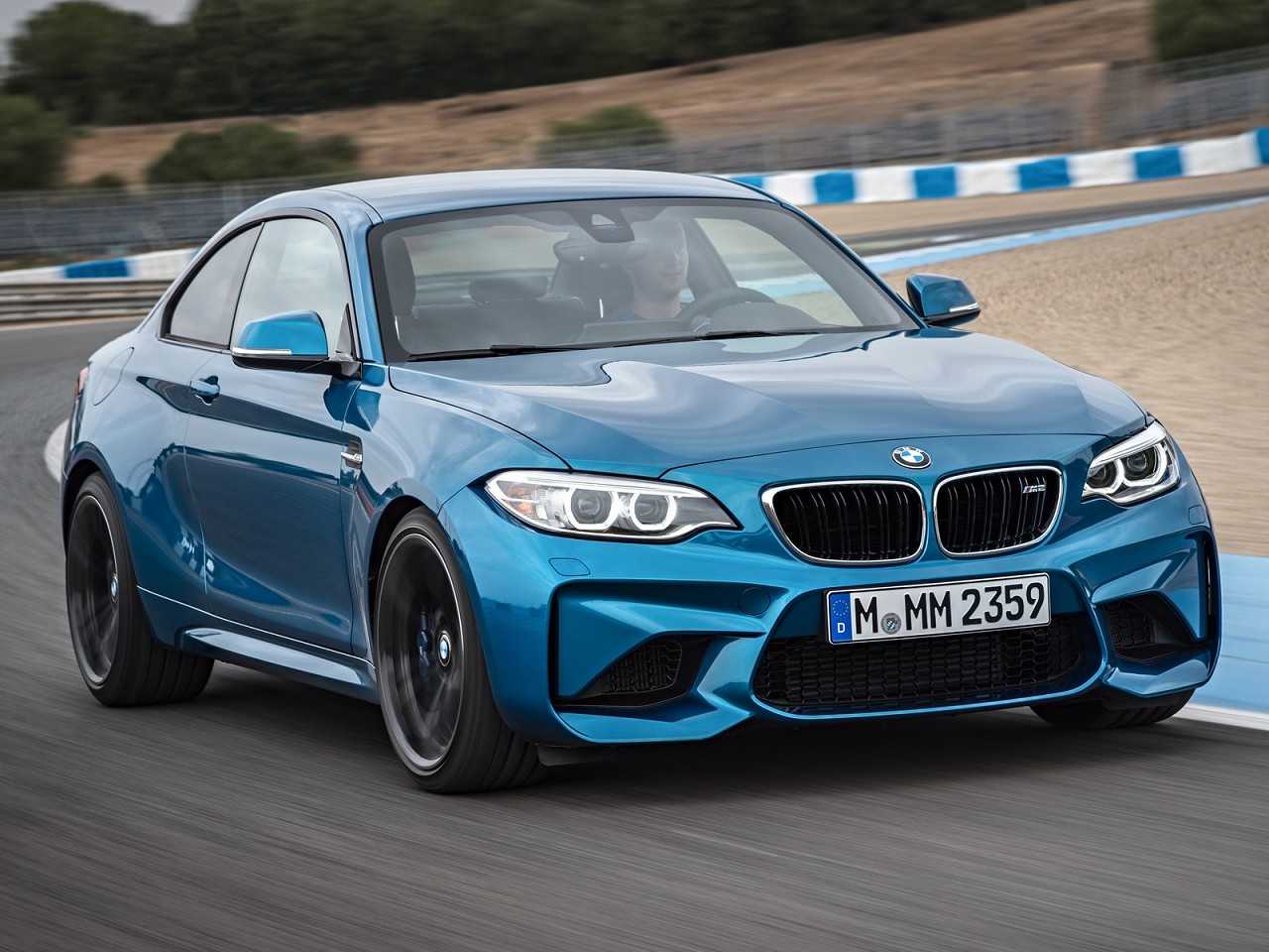 BMW M2 2016