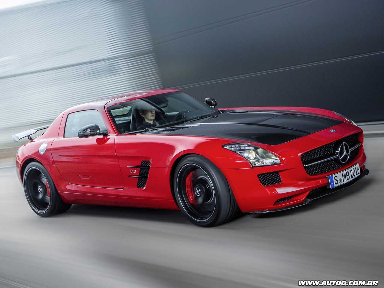 Mercedes-BenzSLS AMG