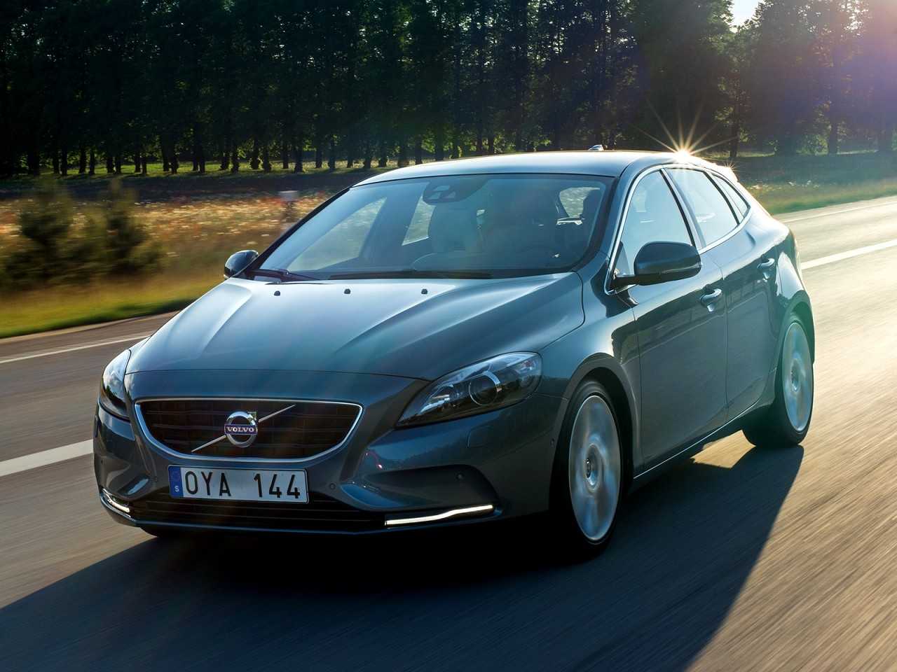 Volvo V40 2015