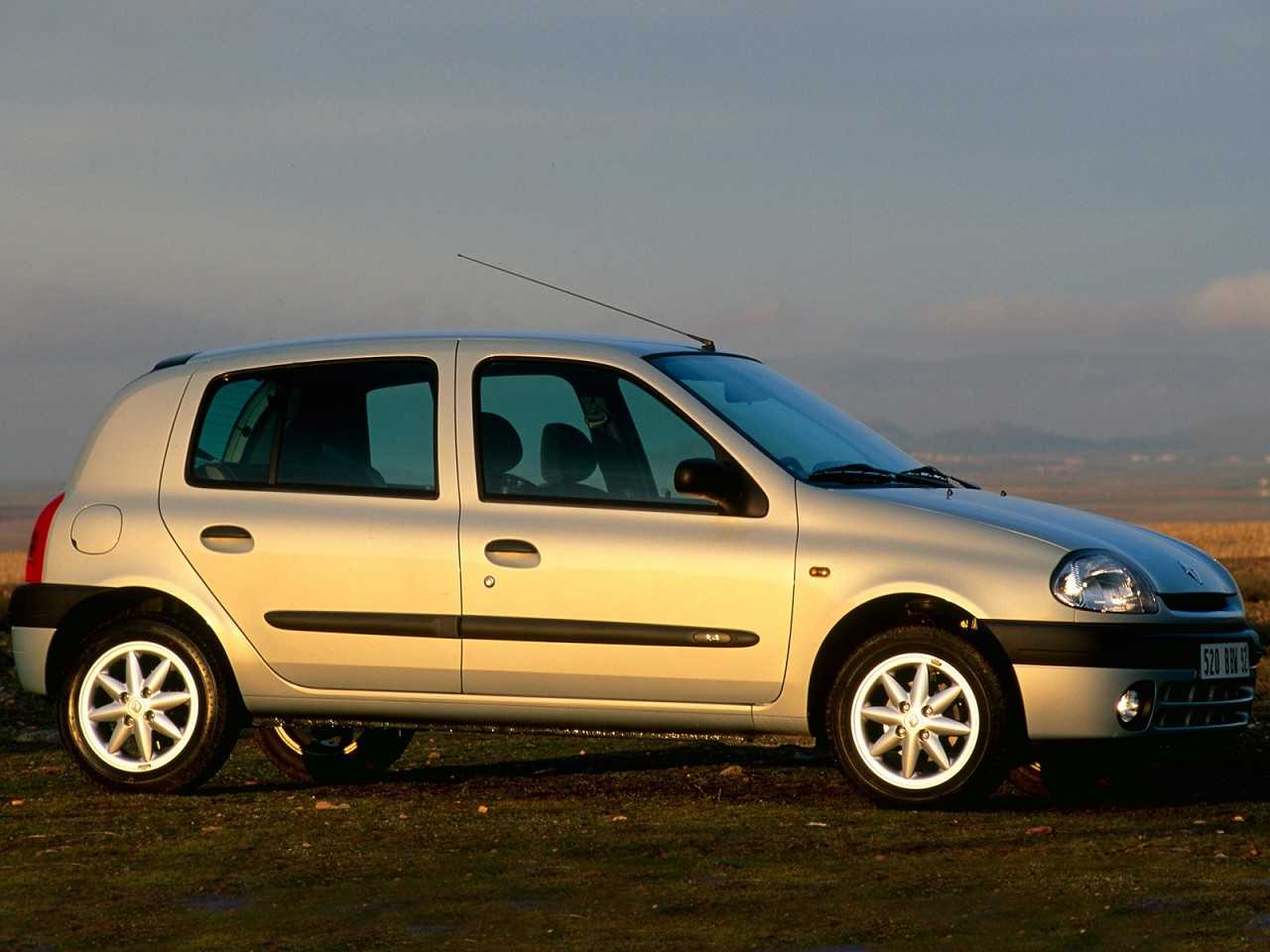 Renault Clio 2000