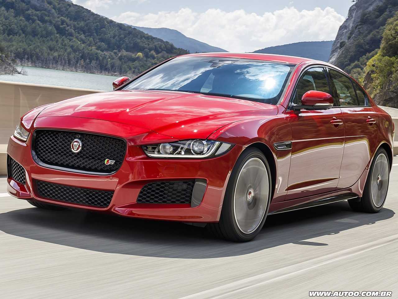 Jaguar XE 2018