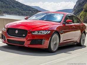 Jaguar XE ganha novos motores para 2018