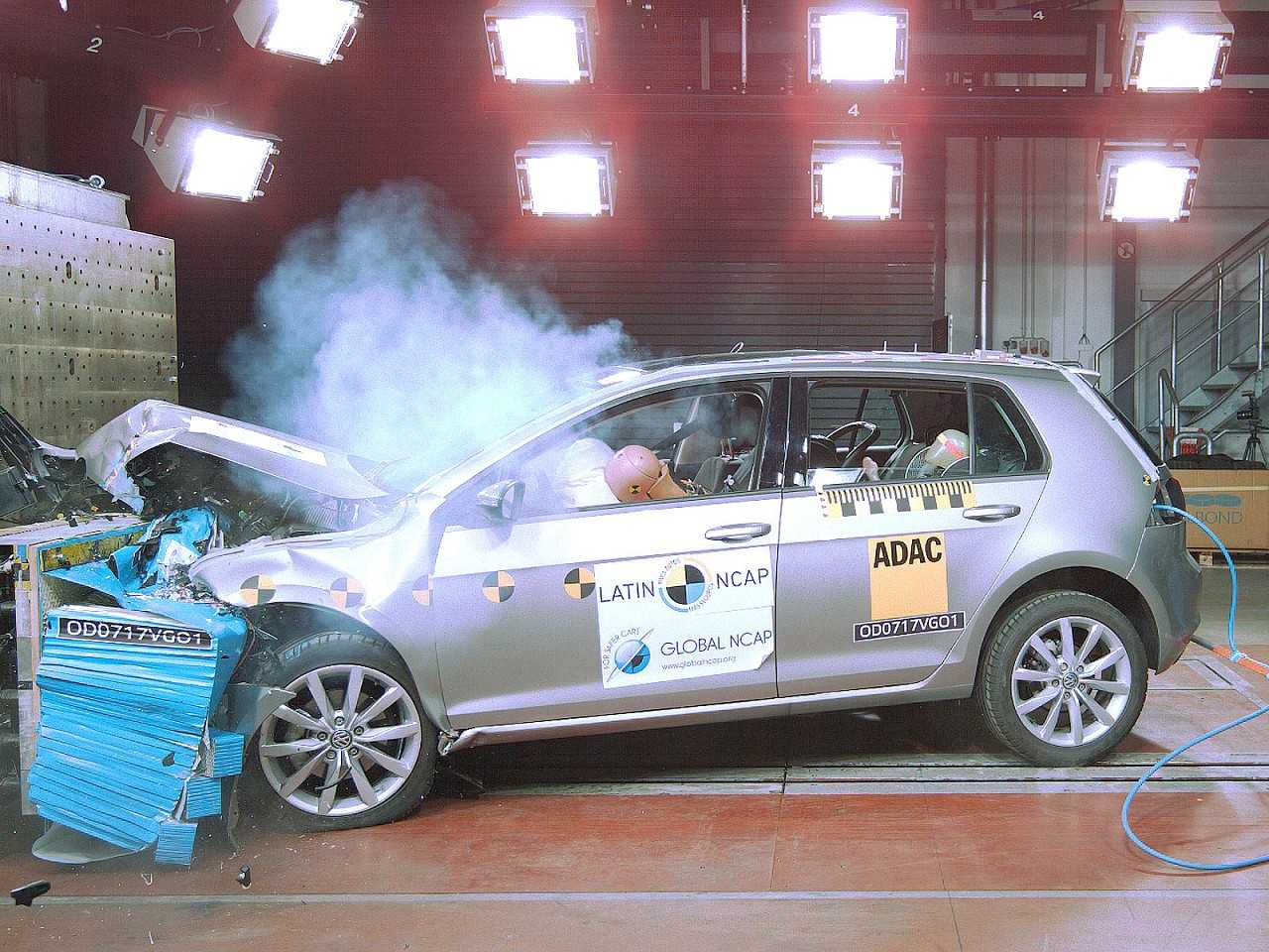 Avaliado com padres mais rgidos, Volkswagen Golf obtm classificao mxima de segurana pelo Latin NCAP