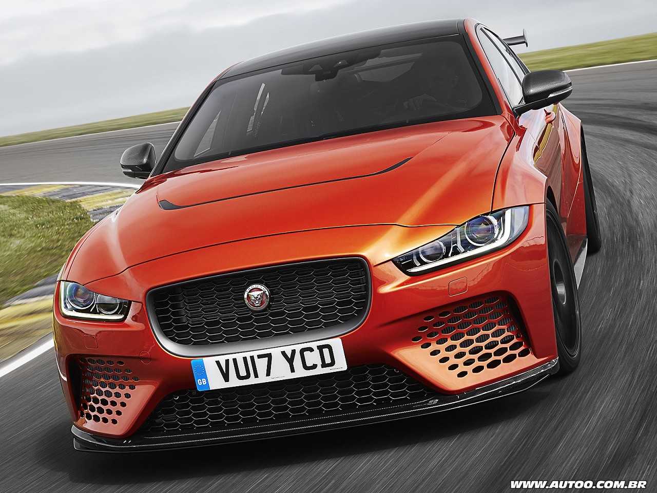 Jaguar XE SV Project 8