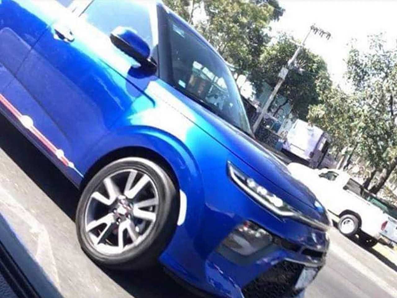 Novo Kia Soul 2020 flagrado nos EUA antes do lanamento