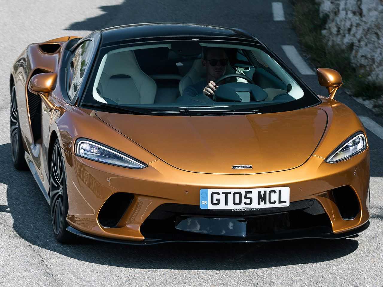 McLaren GT