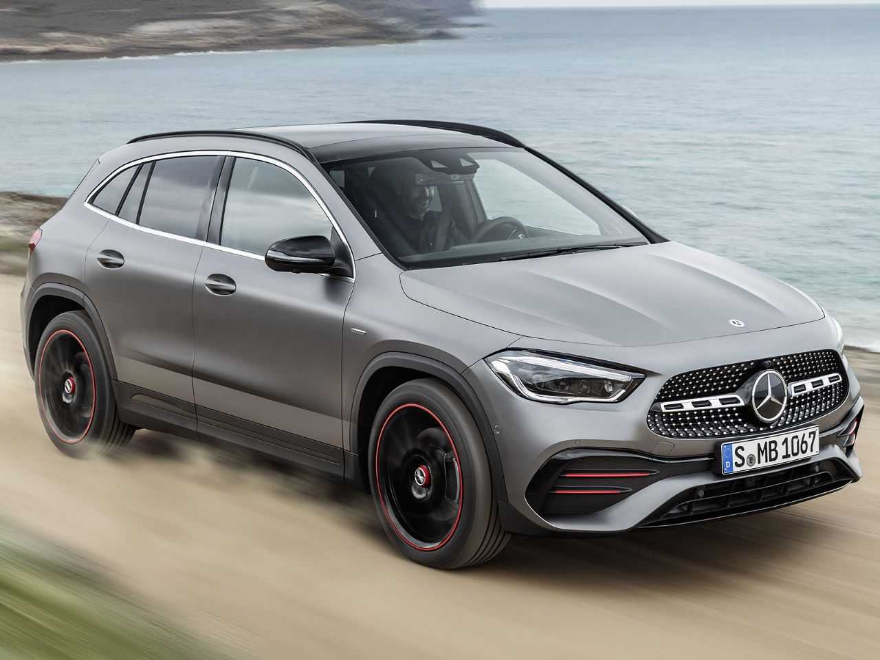 Mercedes-BenzGLA