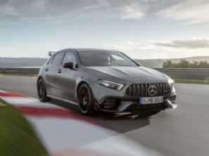 Mercedes-AMG A 45 e CLA 45 so revelados e entregam at?426 cv