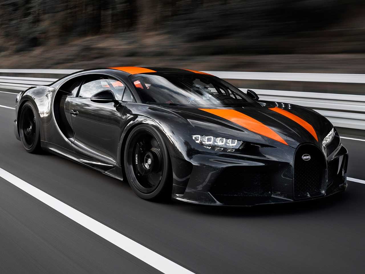 Acima o Bugatti Chiron que estabeleceu o novo recorde de velocidade para automveis