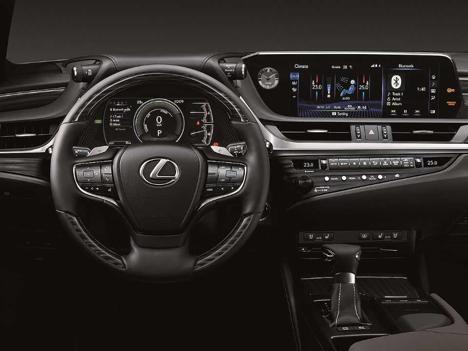 Lexus ES 2021