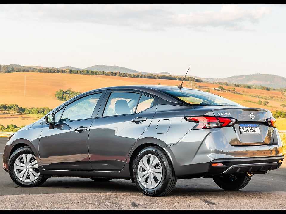 Nissan Versa 2021