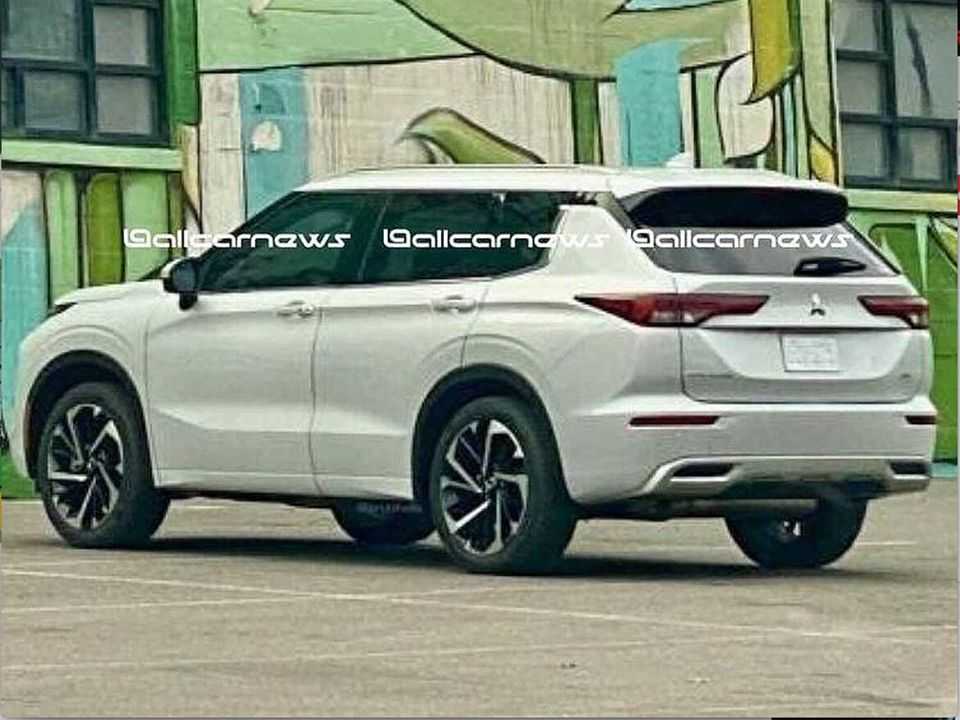 Flagra do novo Mitsubishi Outlander publicado pelo Allcarnews no Instagram