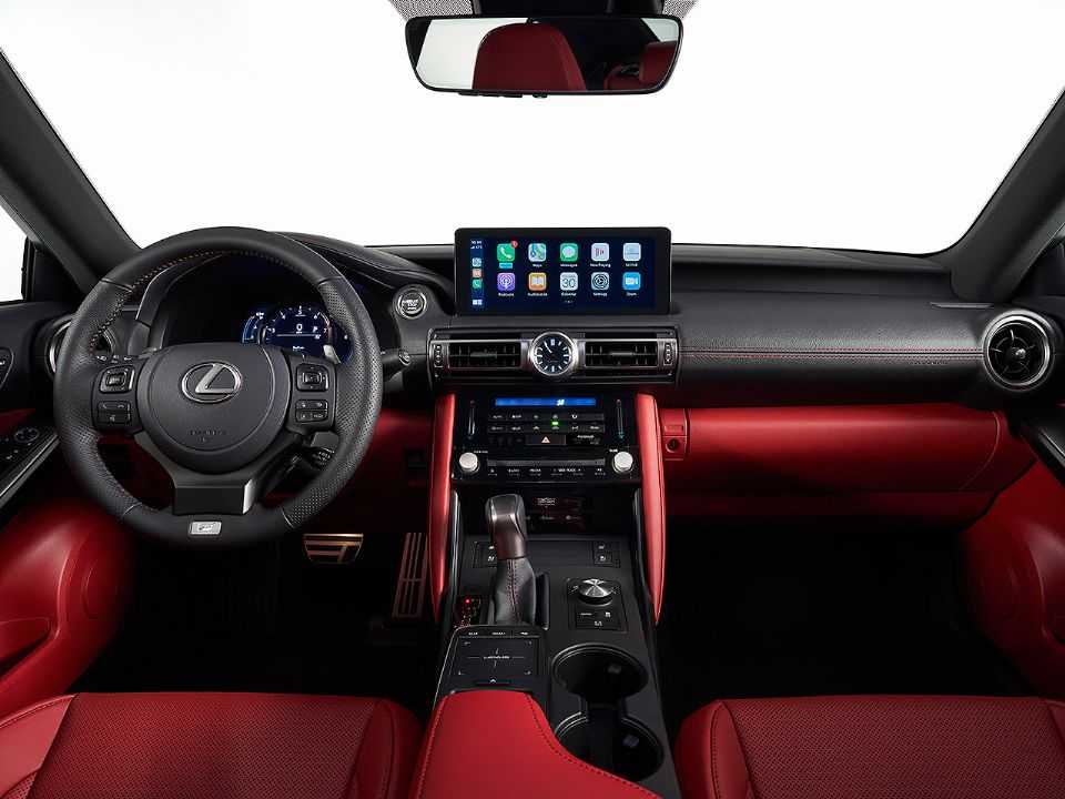 Lexus IS 2021