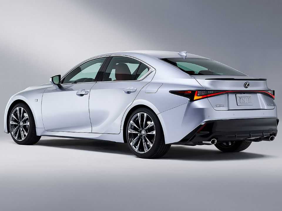 Lexus IS 2021