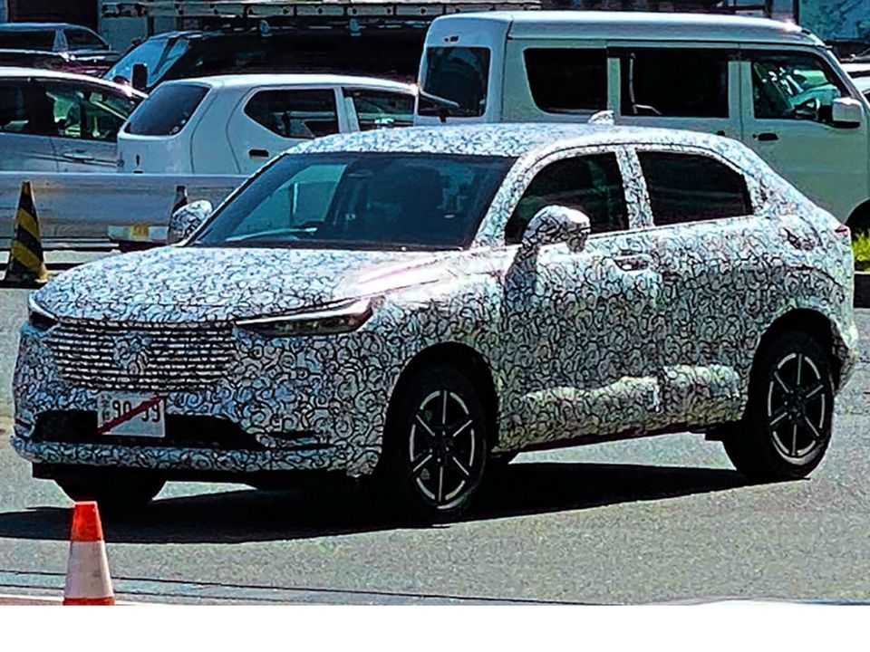 Novo Honda HR-V flagrado no Japão