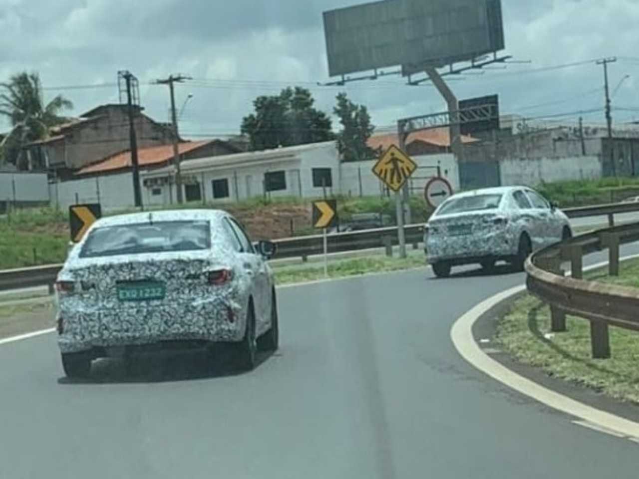 Flagra mostra novo Honda City sendo testado no Brasil