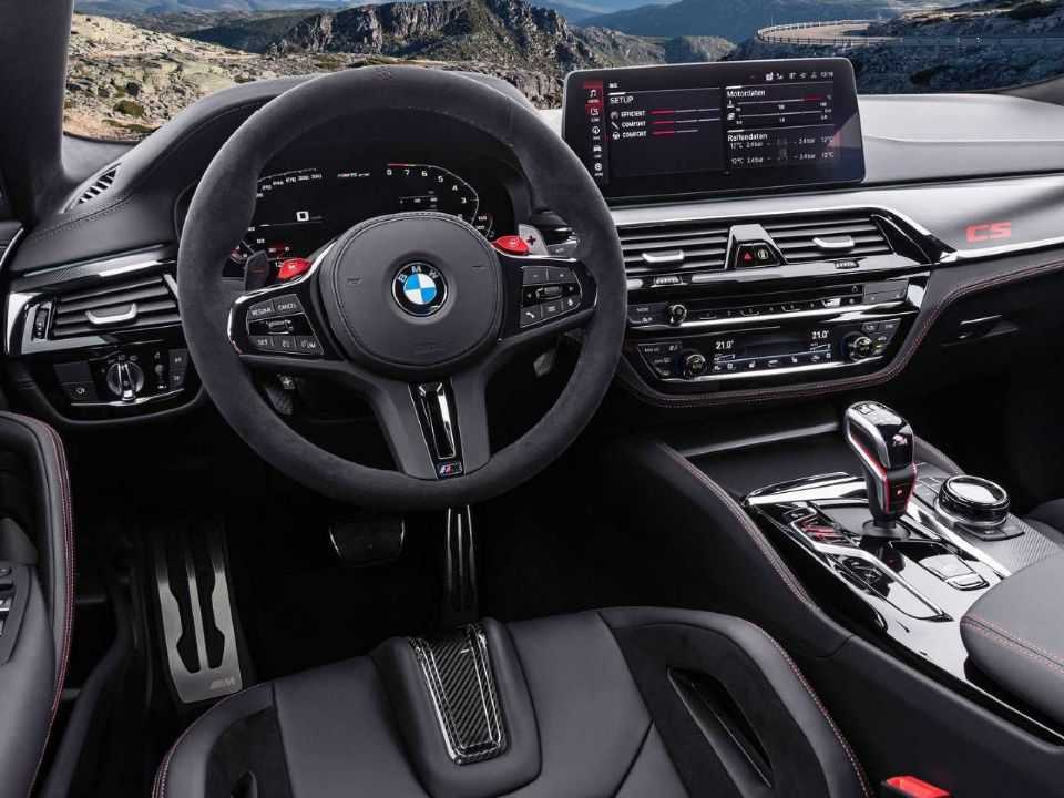 BMW M5 2021