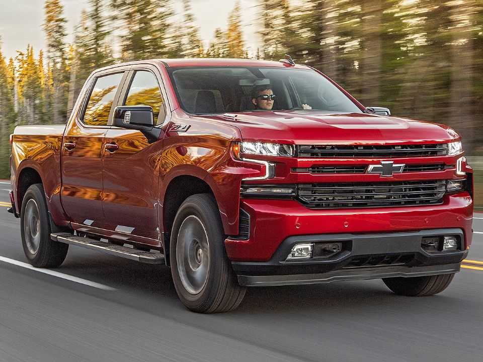 Chevrolet Silverado em uma de suas configurações com motor 3.0 Duramax turbodiesel