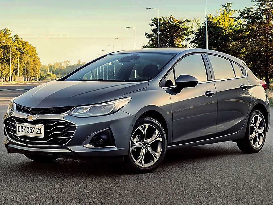 Acima o Cruze Sport6 no catálogo topo de linha Premier