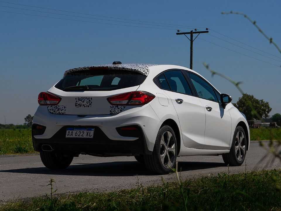 Chevrolet Cruze Sport6 RS finalizando testes antes da estreia na região