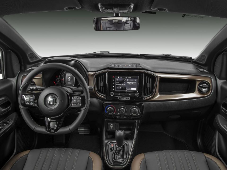 Interior da Fiat Strada Ranch 2022