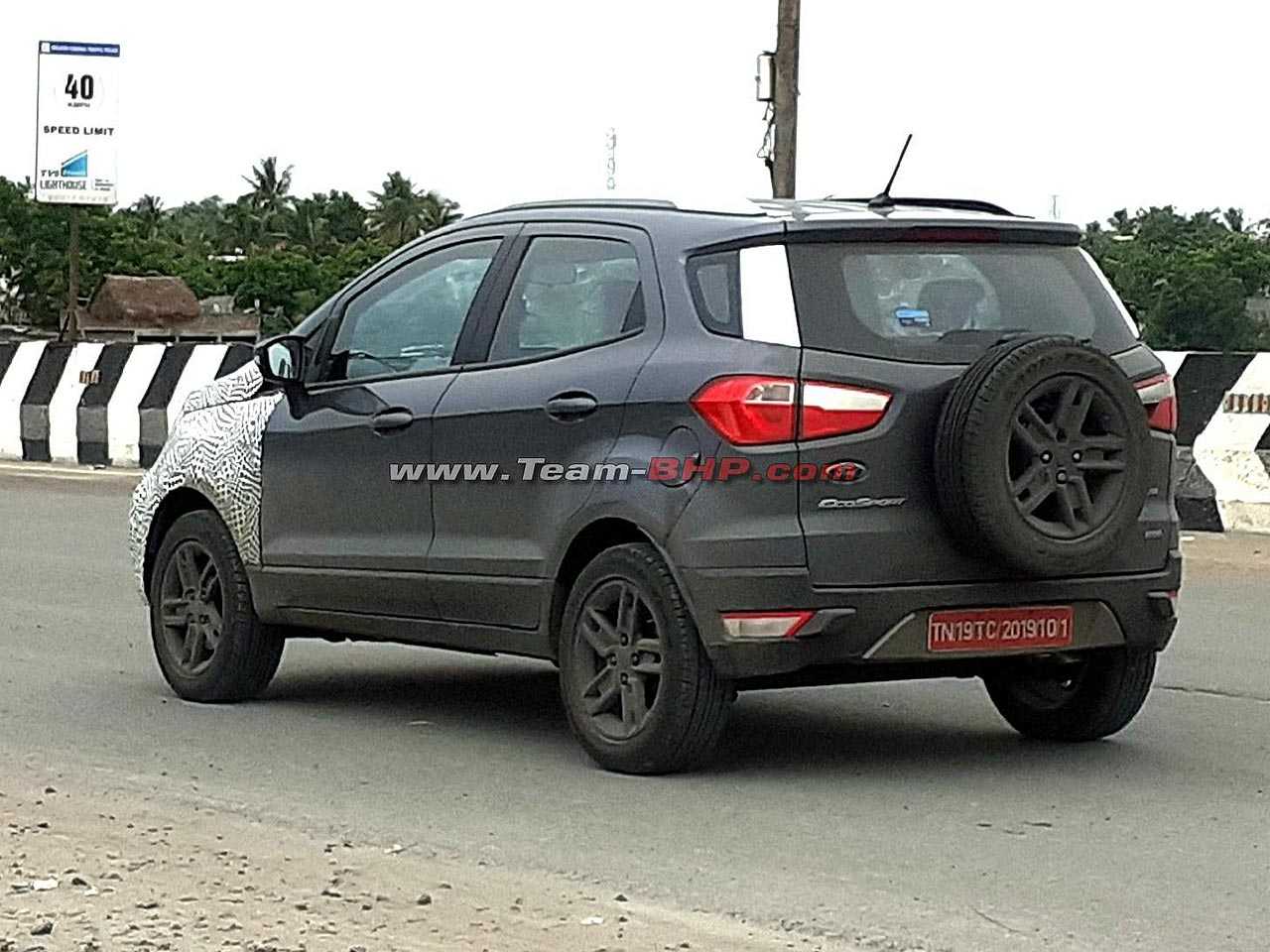 Ford EcoSport indiano com o facelift que ser?revelado em breve para o modelo