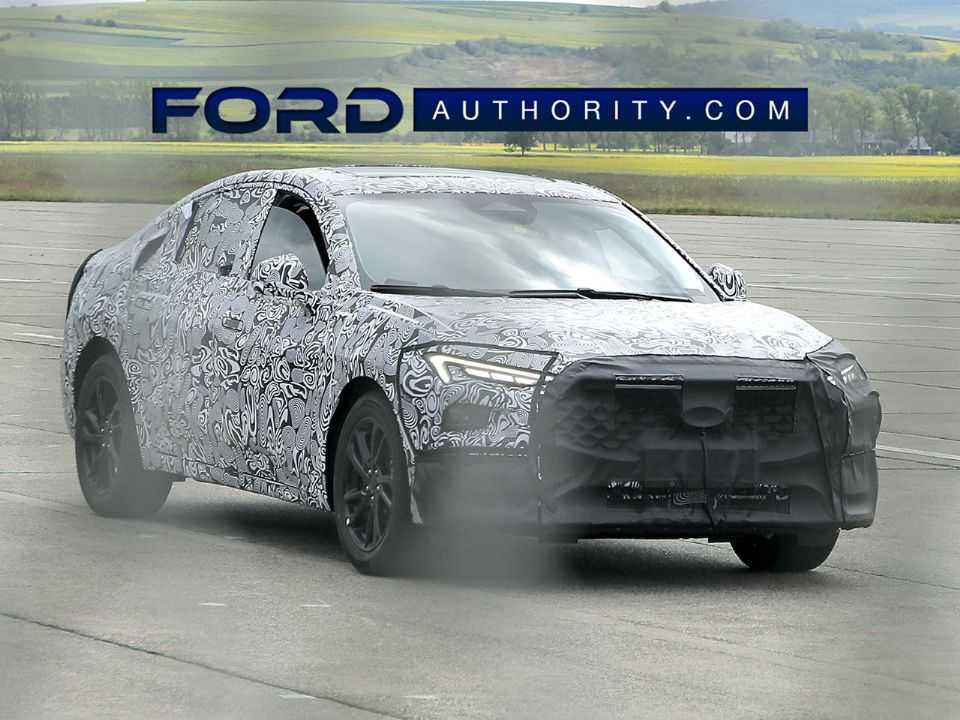 Flagra do protótipo do sucessor do Ford Fusion em teste na Alemanha