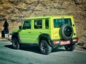 Perto da estreia, Suzuki Jimny 4 portas ?flagrado por completo na ndia