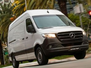 Mercedes-Benz Sprinter 2023 estreia com novo motor mais potente e eficiente