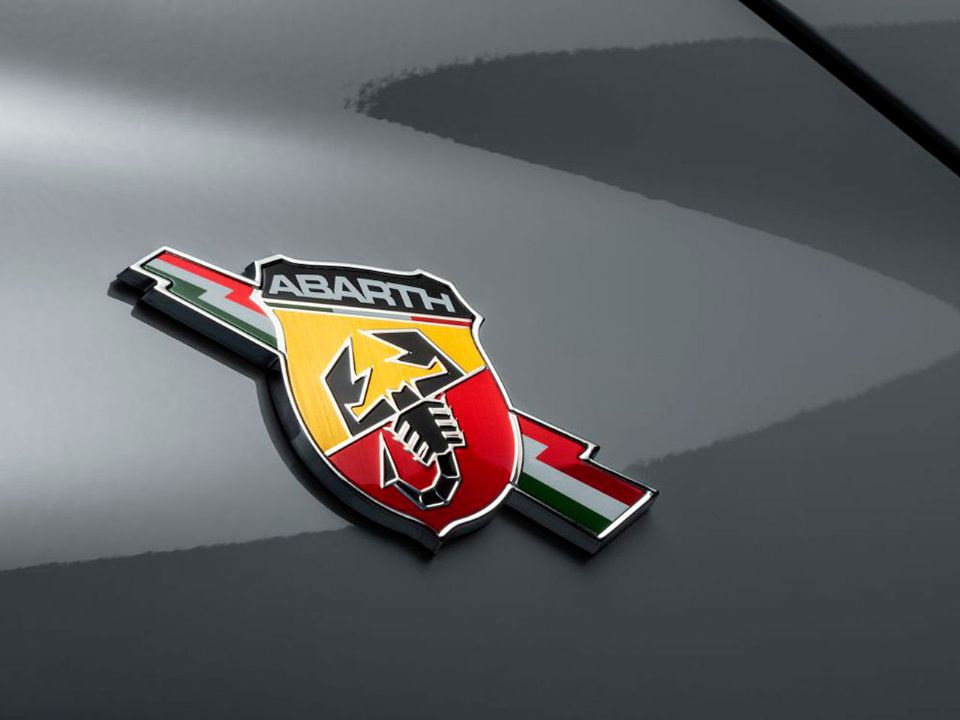 Logotipo da Abarth famoso por seu escorpião