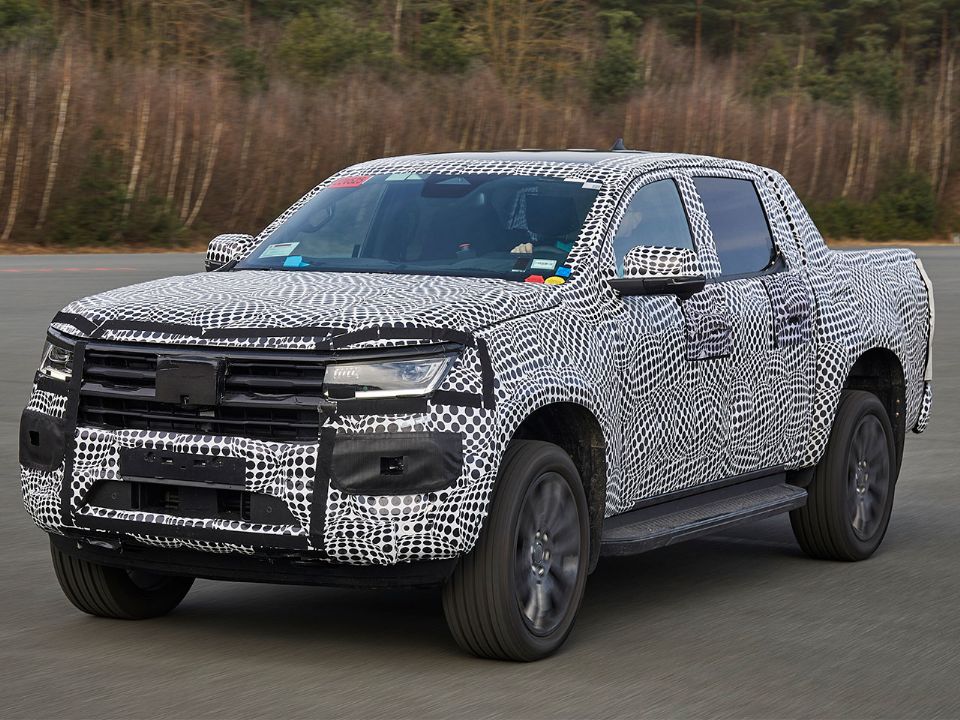 Nova geração da VW Amarok finalizando testes antes da estreia prevista para este ano