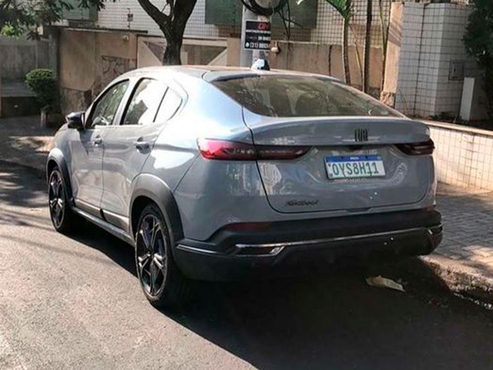 Fiat Fastback flagrado nas ruas de Belo Horizonte (MG)