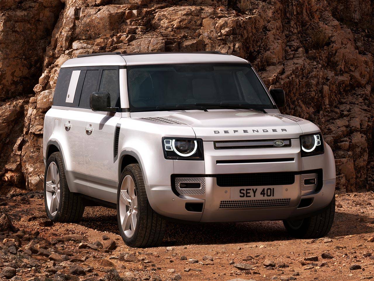 Land Rover Defender 2023