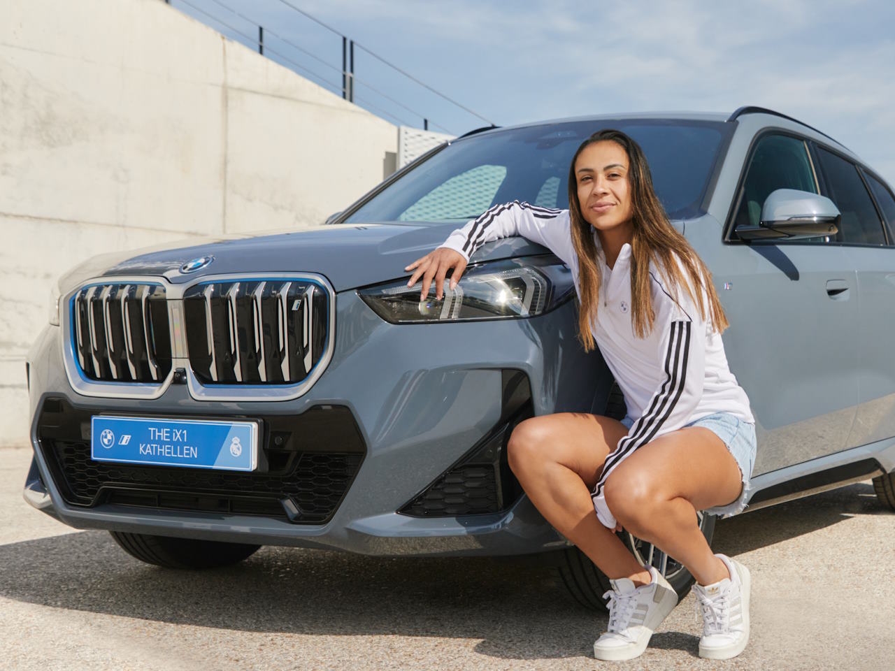 BMW iX1 da zagueira brasileira Kathellen Sousa