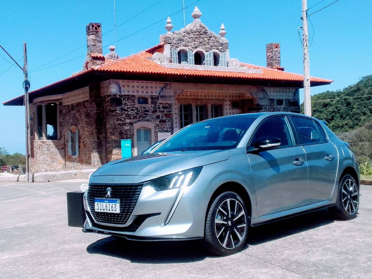 Peugeot 208 Turbo 2024