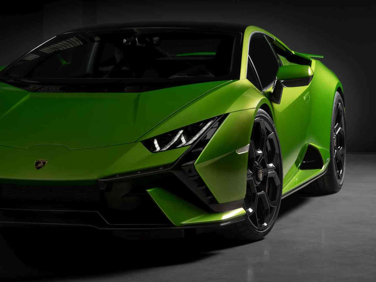 Lamborghini Huracan 2023