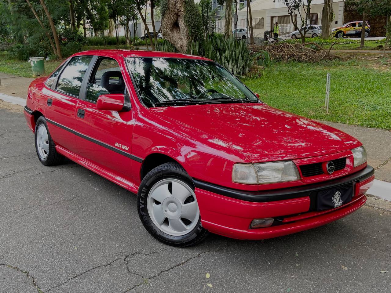 Chevrolet Vectra GSi:  sed esportivo da GM fabricado em 1993 foi da primeira leva que chegou ao Brasil