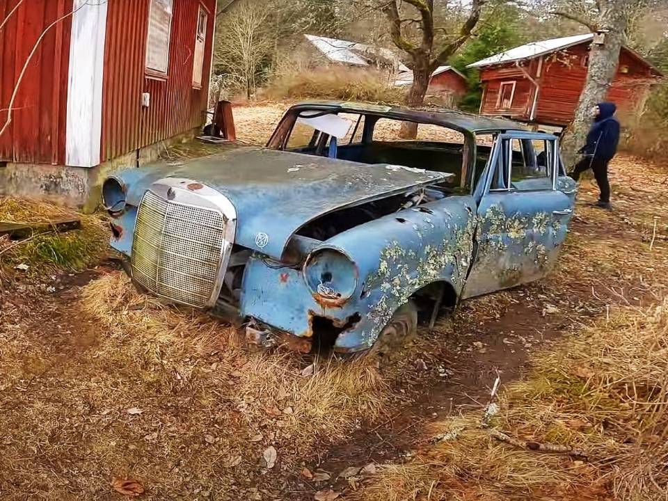 Carros abandonados