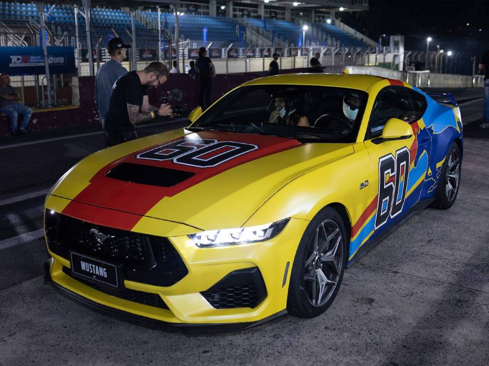 Ford Mustang faz 60 anos com um grande legado na história do automóvel