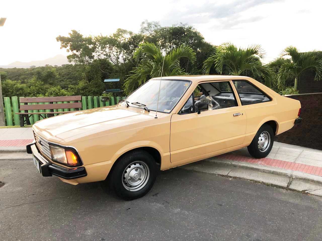 Ford Corcel 1979 est?em perfeito estado de conservao, com todos os itens originais de fbrica