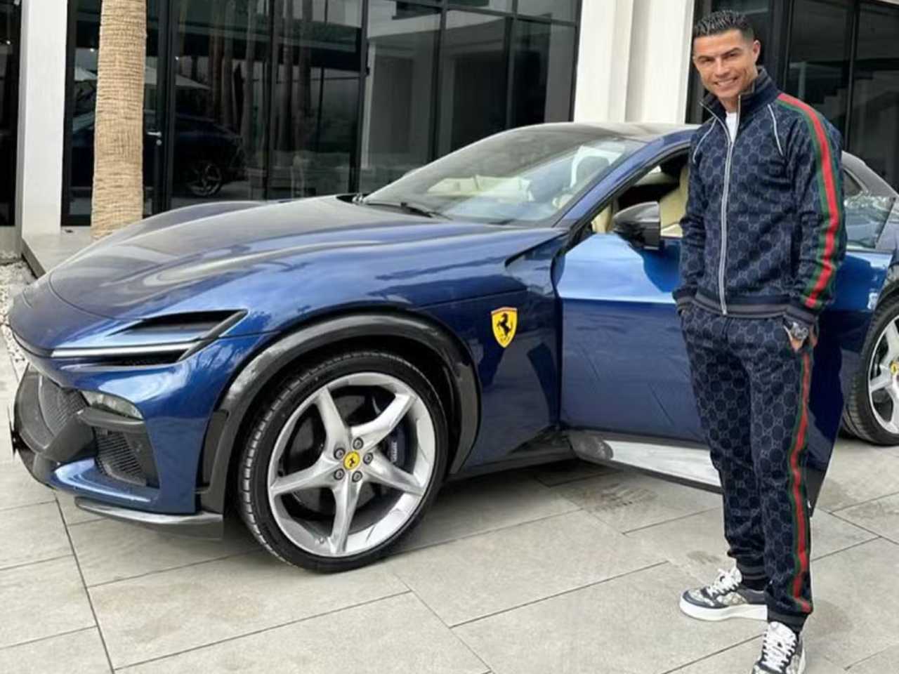 Ferrari Purosangue ?um dos supercarros que o craque portugus Cristiano Ronaldo tem na garagem