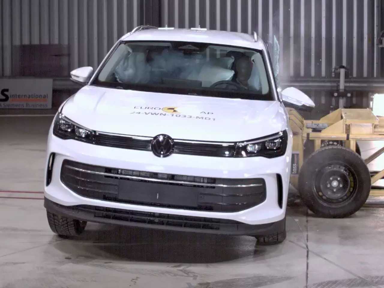 Novo VW Tiguan L ?aprovado com cinco estrelas nos testes de coliso do Euro NCap