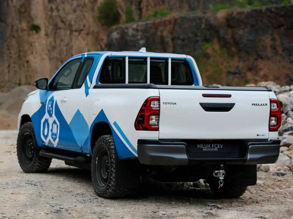 Toyota Hilux FCEV Prototype