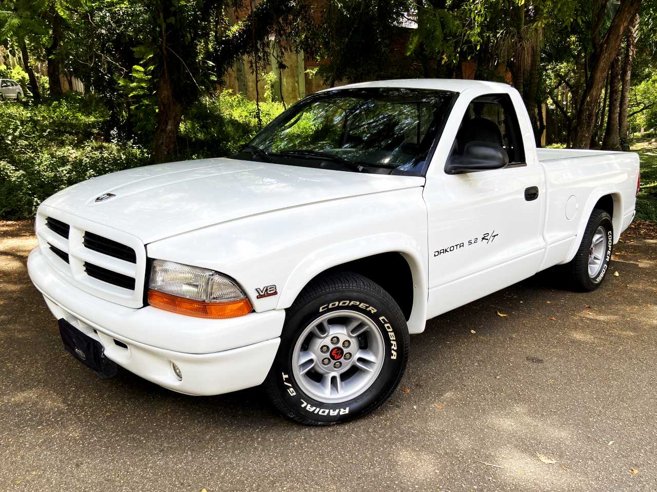 Dodge Dakota R/T tem cmbio automtico de 4 marchas, mas foi substitudo pelo manual de 5